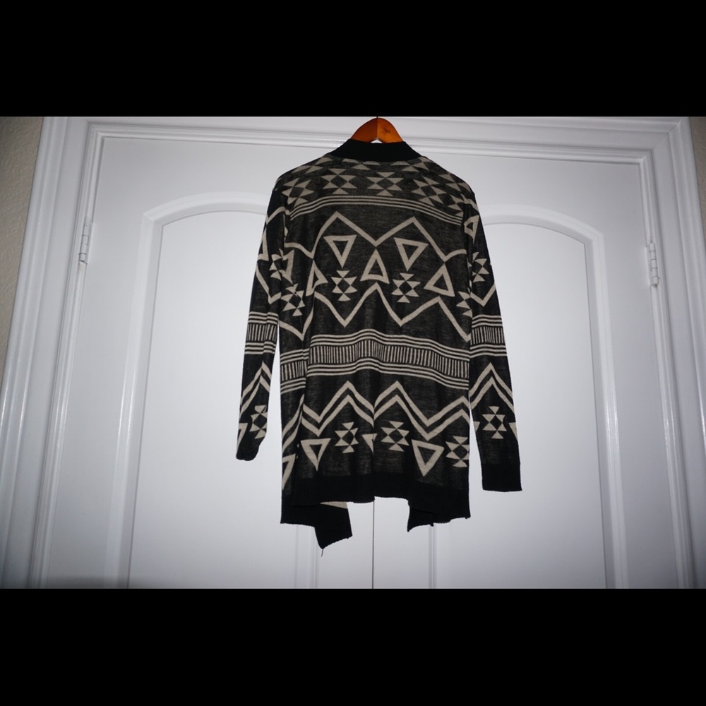 Cardigan - Picture 2 of 3